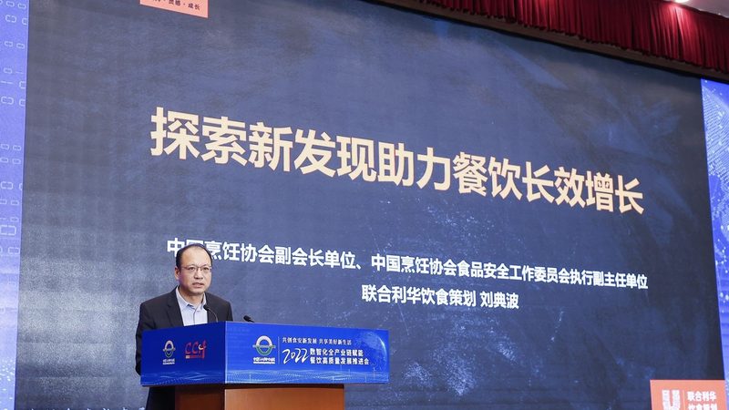 面包口感松软的秘密：面粉的选择与处理技巧**